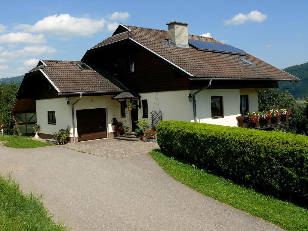 Ferienwohnung Eichler Feldkirchen In Kaernten Bagian luar foto