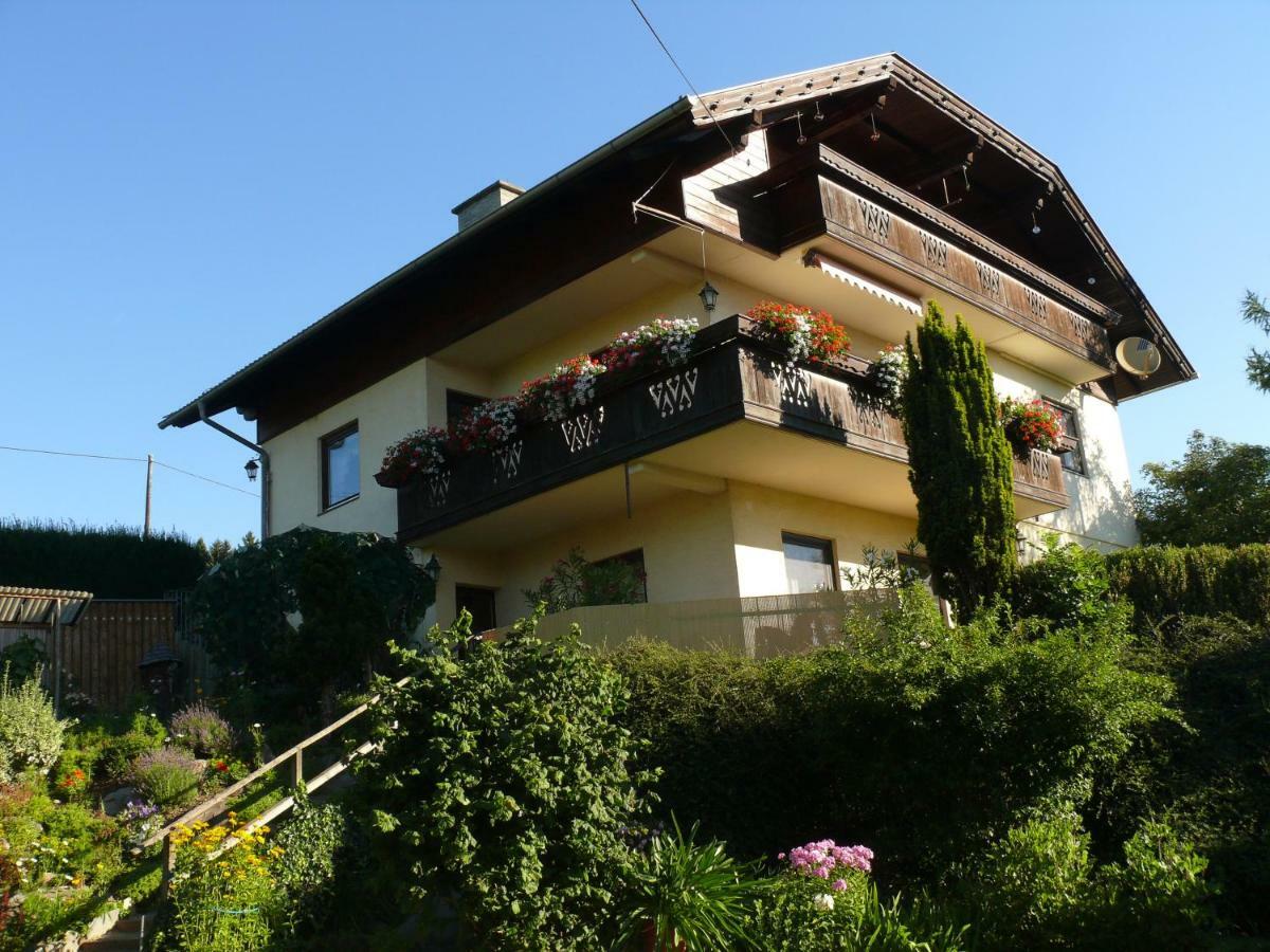 Ferienwohnung Eichler Feldkirchen In Kaernten Bagian luar foto